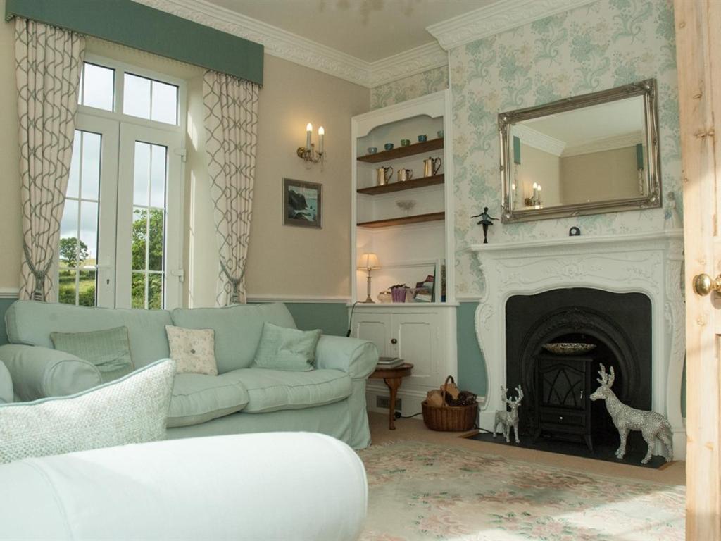 Poole Farm Bed & Breakfast Launceston Exterior photo